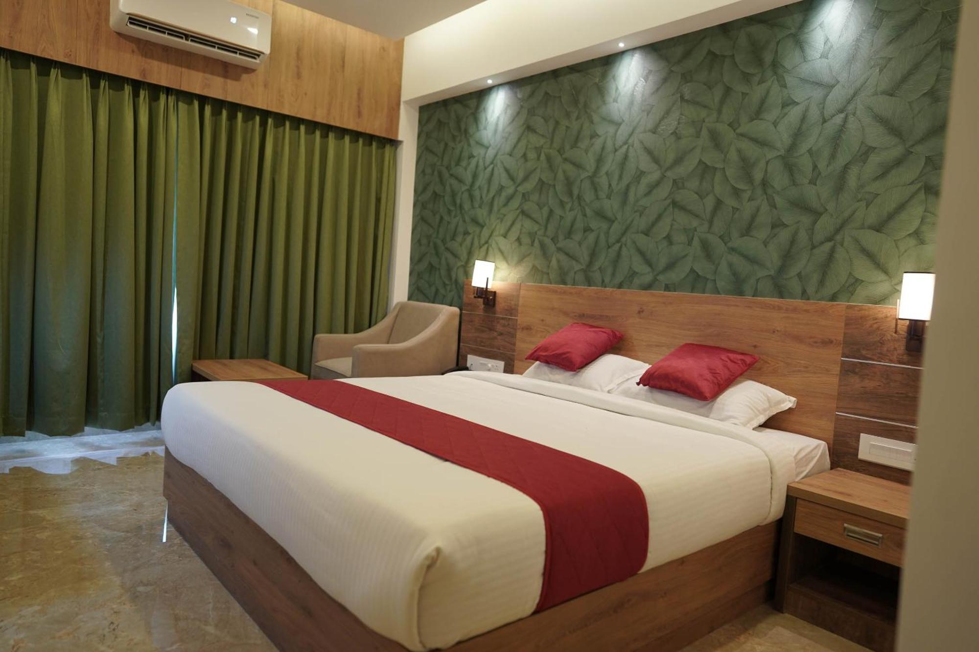 Hotel Vkj Inn Aluva Alwaye المظهر الخارجي الصورة