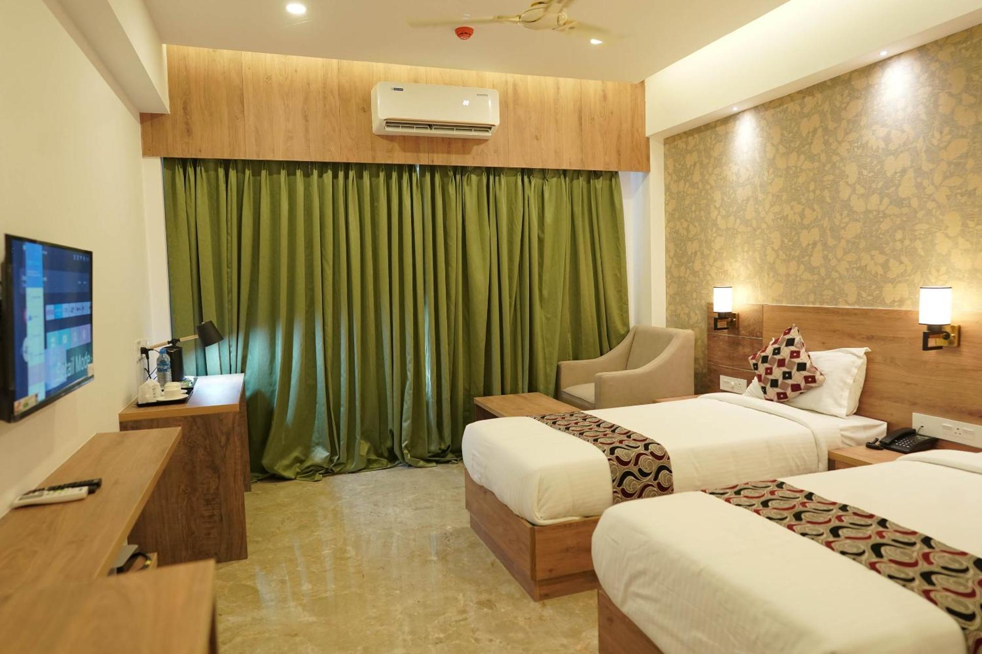 Hotel Vkj Inn Aluva Alwaye المظهر الخارجي الصورة